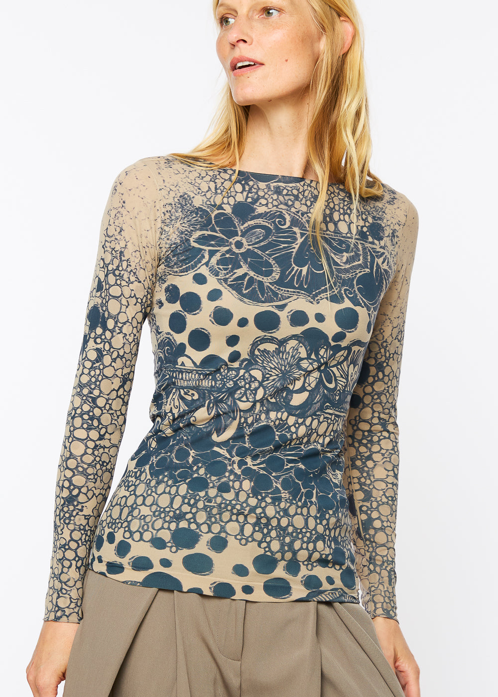 Spotted Garden Raw Edge Second Skin Top