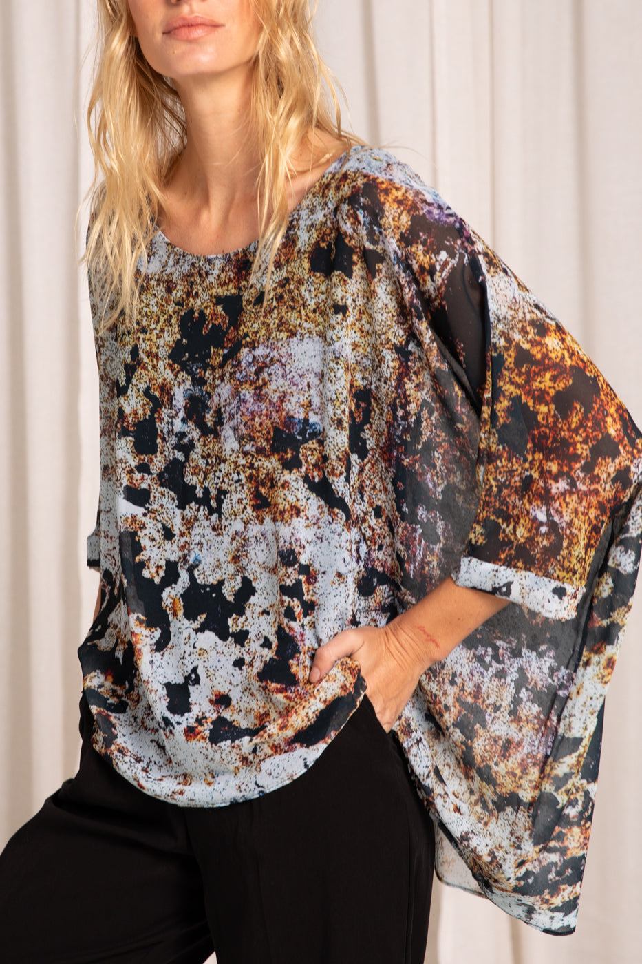 Capri Poncho in Gold Alloy