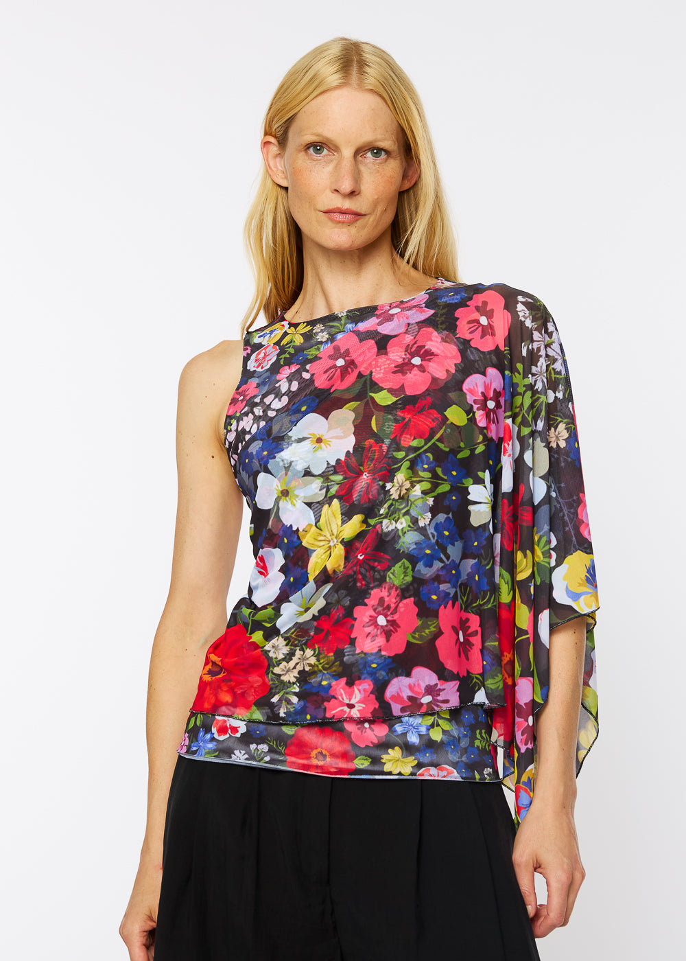 Mila Ponshawl in Perennial