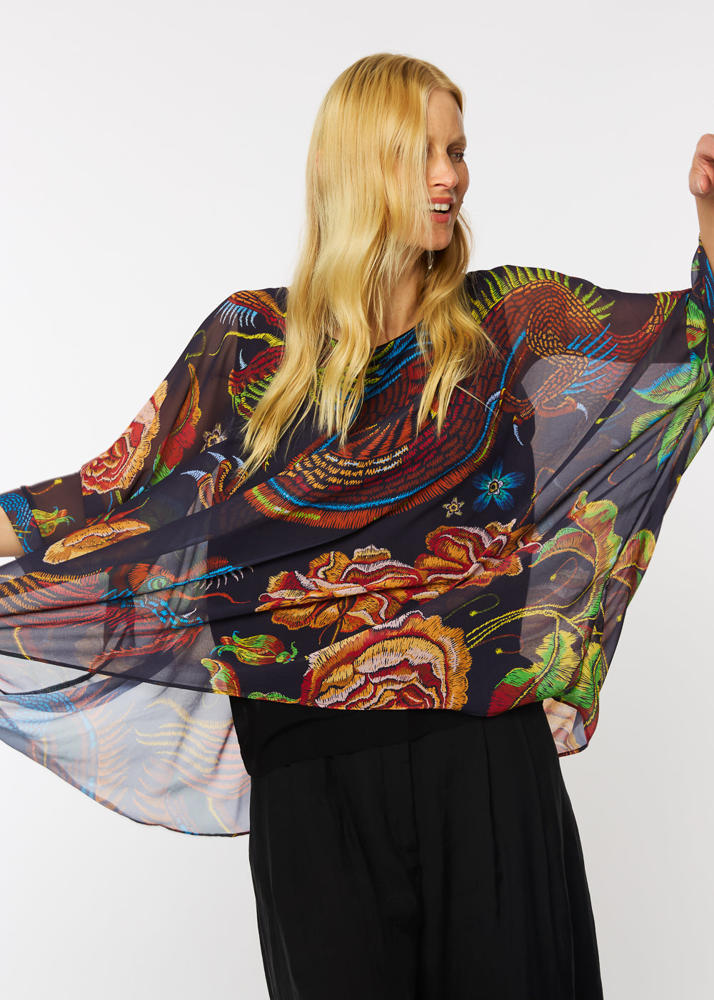 Capri Poncho in Dragon Rose