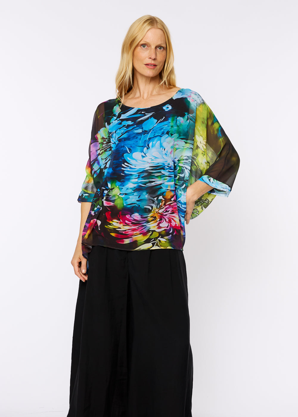 Capri Poncho in Noir Bouquet- In Stock