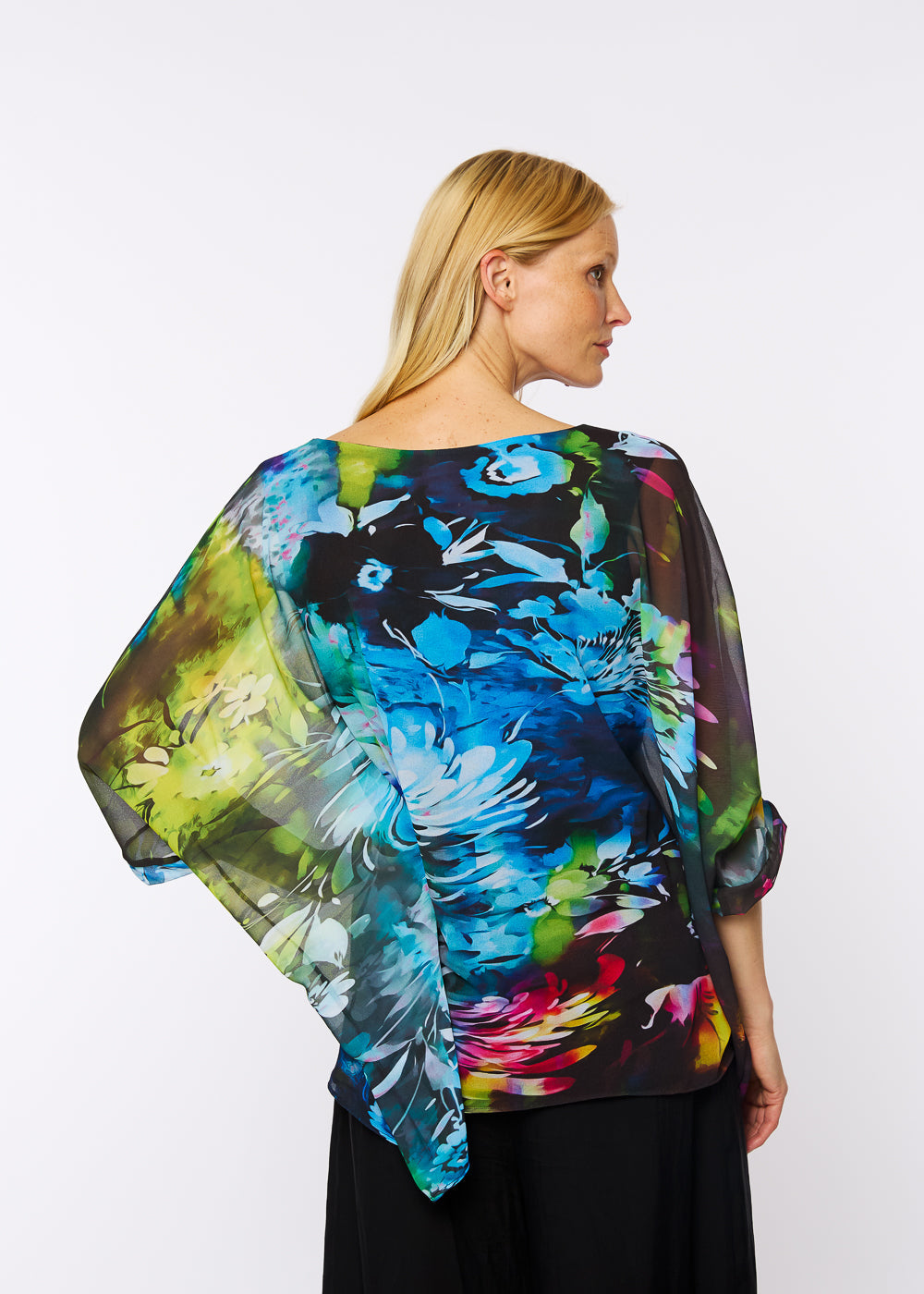 Capri Poncho in Noir Bouquet- In Stock
